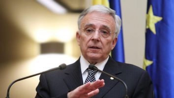 Guvernatorul BNR, Mugur Isărescu, avertizează asupra provocărilor fără precedent cu care se confruntă Europa, pe fondul presiunilor economice: „Independenţa continentului va depinde de capacitatea sa de a concura în vremurile turbulente de astăzi”