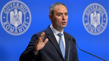 România își plătește deficitul bugetar cu bani împrumutați de la Bank of America și Goldman Sachs, marile bănci americane. Datoria publică a depășit 1.000 miliarde de lei