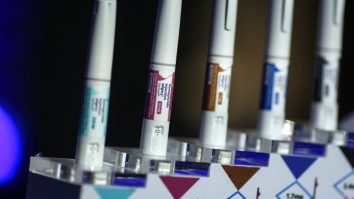 Novo Nordisk, compania care a creat Ozempic, pariază pe medicamentele pentru slăbit pentru a trata Alzheimer. FT: Este o mișcare riscantă, dar ar putea aduce câștiguri uriașe companiei