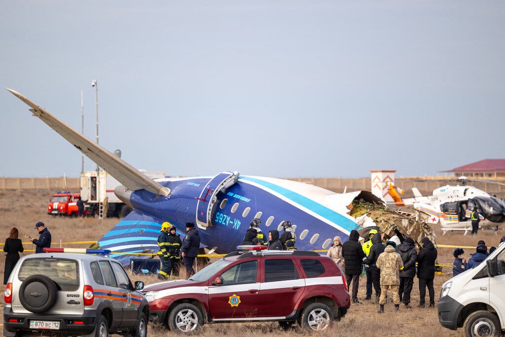 Putin recunoaște, după 10 luni, că Rusia a doborât avionul Azerbaidjan Airlines. 38 de oameni au murit în catastrofa aviatică