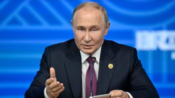 Putin acceptă „provocarea” lui Trump: Rusia va revizui peste 6 luni impactul noilor sancțiuni impuse de SUA