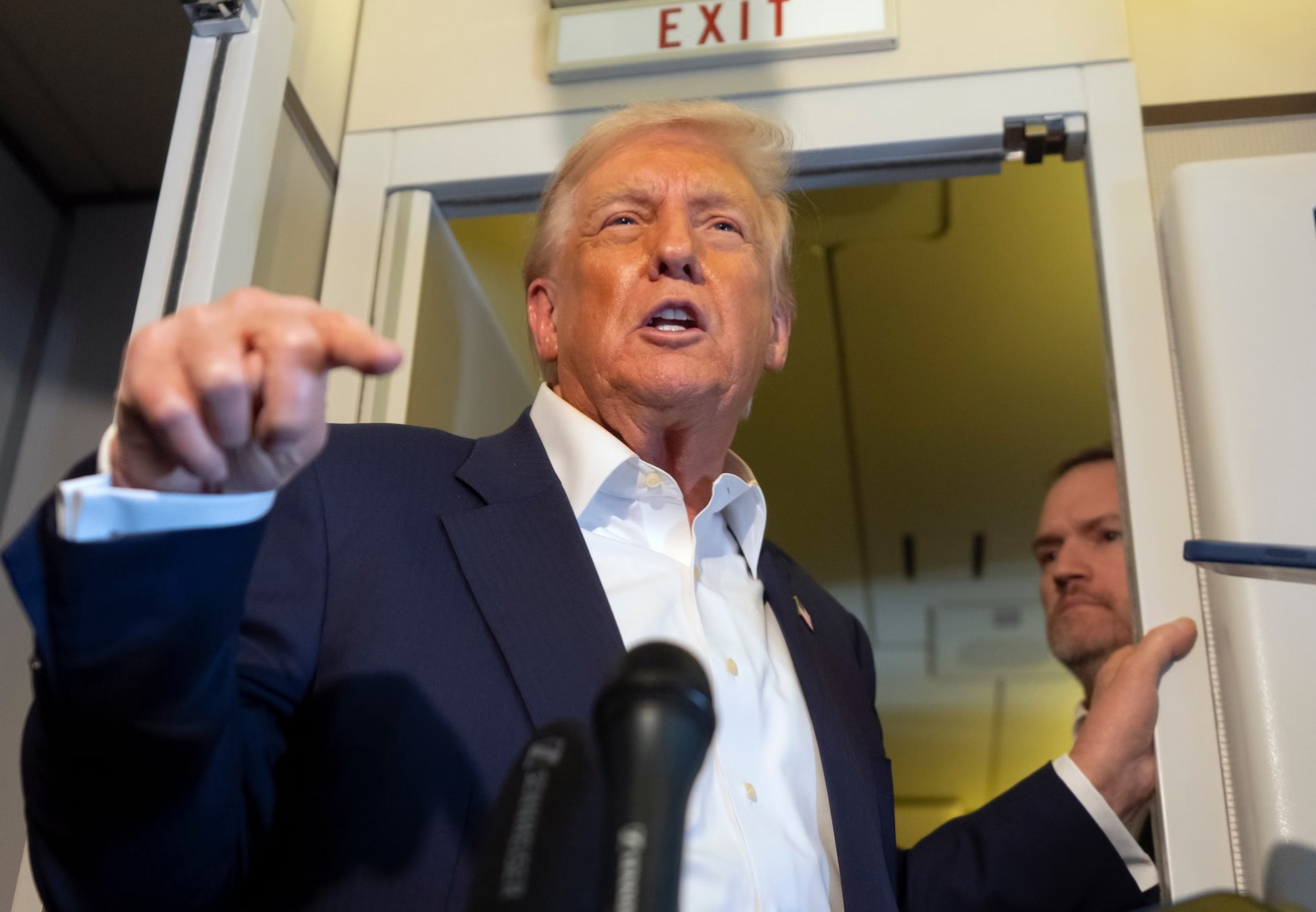 Trump îl critică pe Putin pentru testul rachetei nucleare Burevestnik și îi reamintește că „SUA au dislocat cel mai bun submarin nuclear din lume lângă Rusia”