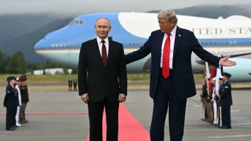 Trump spune că Putin a fost de acord să nu atace Kievul și alte orașe ucrainene timp de o săptămână. Zelenski salută inițiativa