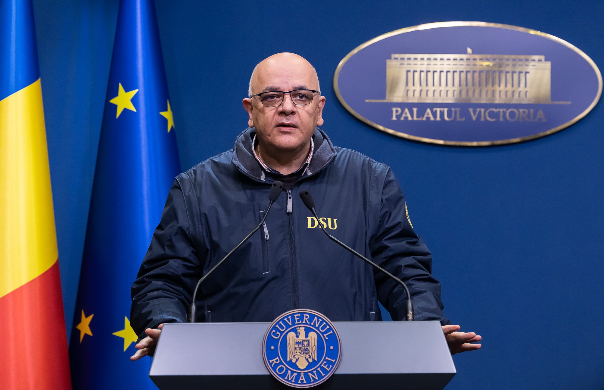 Raed Arafat îi avertizează pe români: „ACTIVAȚI RO-ALERT”. ANM a emis avertizare de cod roșu de furtuni și vijelii în 6 județe, inclusiv în București și Ilfov