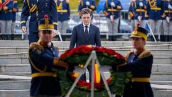 România este în război hibrid cu Rusia. Cum se manifestă acesta pe teritoriul țării noastre și ce face Nicușor Dan, Comandantul Suprem al Armatei, pentru Apărarea României?