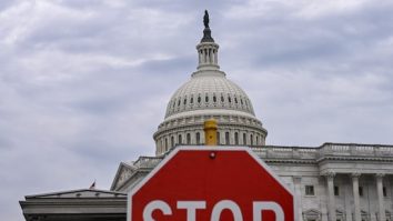Guvernul Statelor Unite a intrat în shutdown. Economia americană va înregistra pierderi estimate la 400 de milioane de dolari pe zi