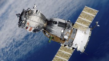 STUDIU. Sateliții ar putea fi atacați foarte ușor de hackeri. Aproape jumătate dintre aceștia sunt foarte simplu de interceptat