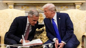 Trump impune tarife suplimentare de 10% asupra Canadei, drept pedeapsă pentru reclama difuzată de Guvernul Ontario: „UN ACT OSTIL, O FRAUDĂ ÎMPOTRIVA SUA”