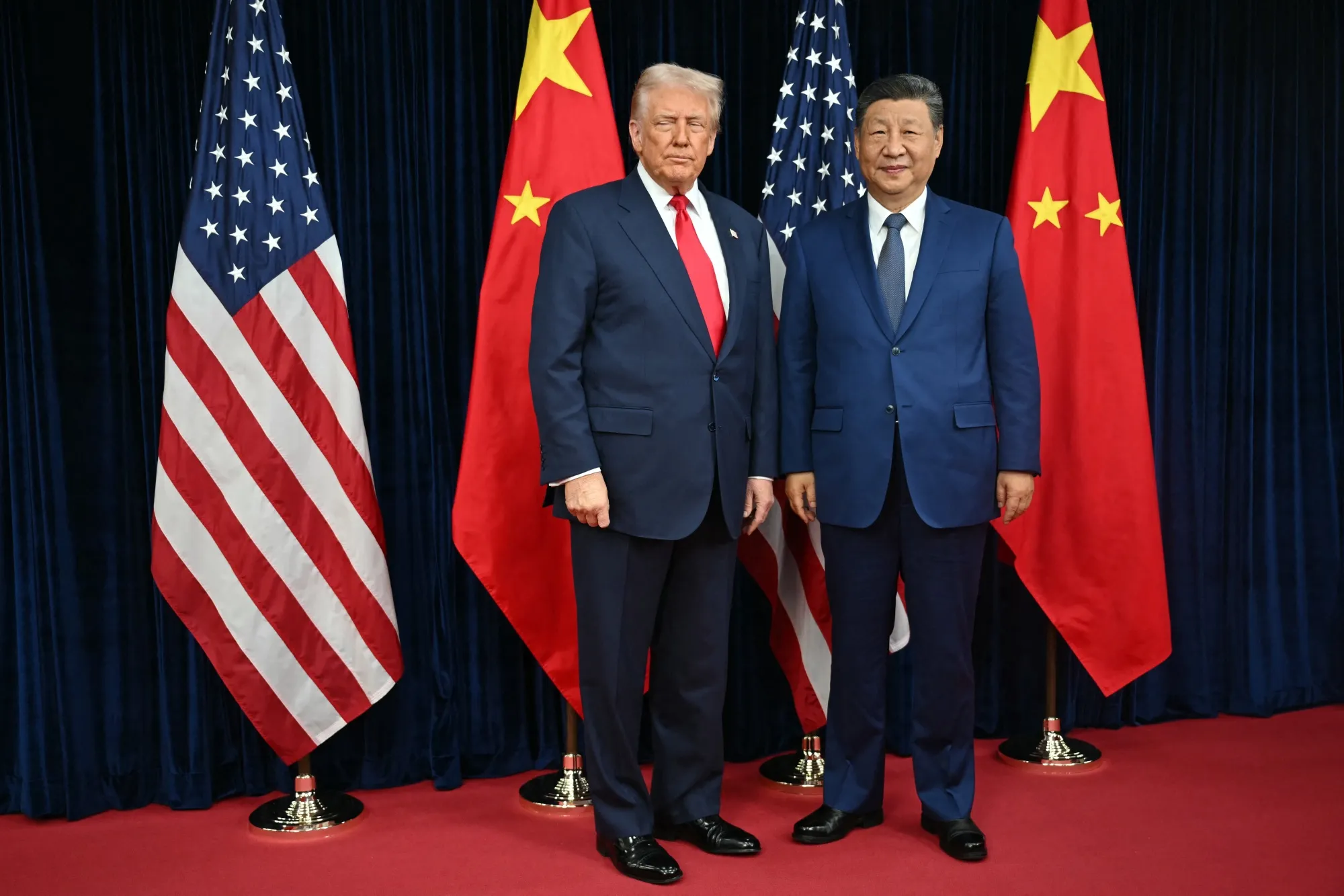 Trump și Xi Jinping nu au ajuns la pace în războiul comercial, ci la o pauză tactică. Ce ascunde acordul dintre SUA și China încheiat în Coreea de Sud