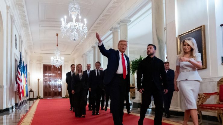Țările europene și Ucraina dezvoltă un „plan de pace în 12 pași” pentru încheierea războiului pe linia actuală a frontului. Statele Unite ar avea un rol central: Trump ar conduce un „Consiliu de Pace” și ar monitoriza aplicarea planului