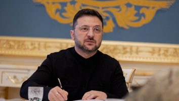 Zelenski a promis să „reformeze” companiile energetice de stat, după un scandal de corupție de 100 de milioane de dolari