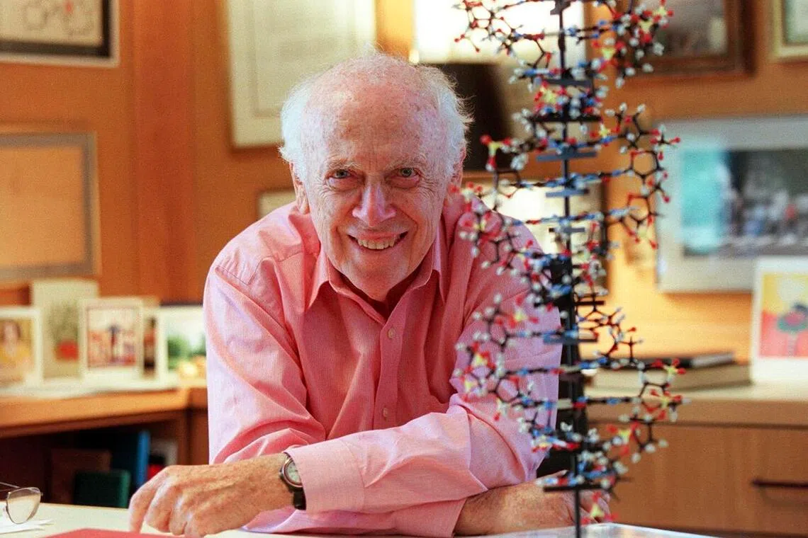 A murit James Watson, laureatul Nobel care a descoperit structura ADN-ului și și-a distrus reputația
