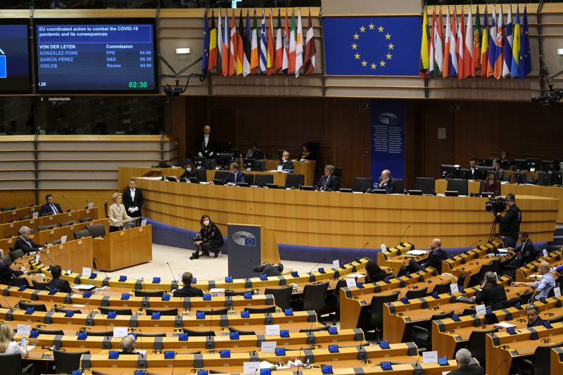 Comisia Europeană avertizează: Dacă nu se ajunge la un acord privind finanțarea Ucrainei din activele rusești înghețate, țările UE vor avea de plătit dobânzi de 5,6 miliarde euro/an, pe termen nelimitat