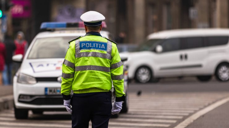 Bulgaria schimbă regulile de circulație. Dacă iei amendă pe teritoriul bulgar și nu ai domiciliul acolo, o plătești pe loc cu cardul, direct la polițist