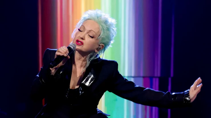 Salt-N-Pepa, Outkast, Cyndi Lauper și White Stripes au fost incluși în Rock & Roll Hall of Fame