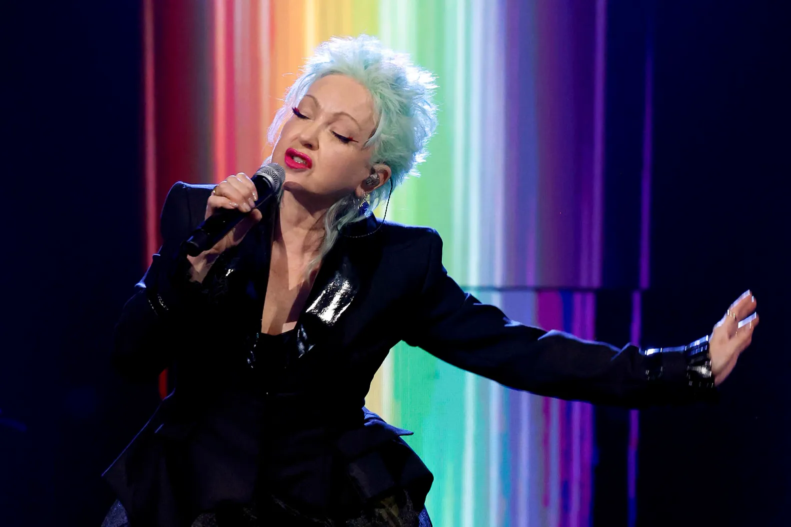 Salt-N-Pepa, Outkast, Cyndi Lauper și White Stripes au fost incluși în Rock & Roll Hall of Fame