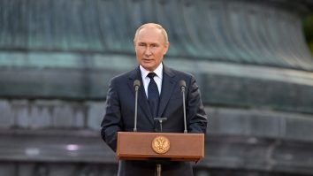 Vladimir Putin a ordonat oficialilor de vârf din Rusia să pregătească propuneri pentru reluarea testelor nucleare