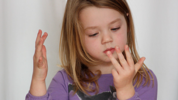 Copiii care numără pe degete devin mai buni la matematică, spun cercetătorii