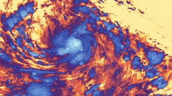 Filipine a evacuat peste 100.000 de locuitori din regiunile estice și nordice din cauza intensificării „Super Taifunului Fungwong”