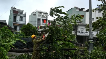 Taifunul Kalmaegi se îndreaptă spre Cambodgia după ce a ucis cel puțin 193 de persoane în Filipine și Vietnam