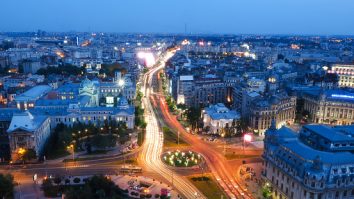 Doar 66% din mașinile aflate în circulație la orele de vârf sunt din București. Traficul va ajunge la 182.000 de autoturisme în 2030