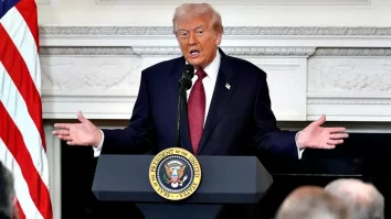 Trump l-a atacat pe noul primar al New York-ului, Zohran Mamdani, la o conferință din Florida. „Să vedem cum se descurcă un comunist”