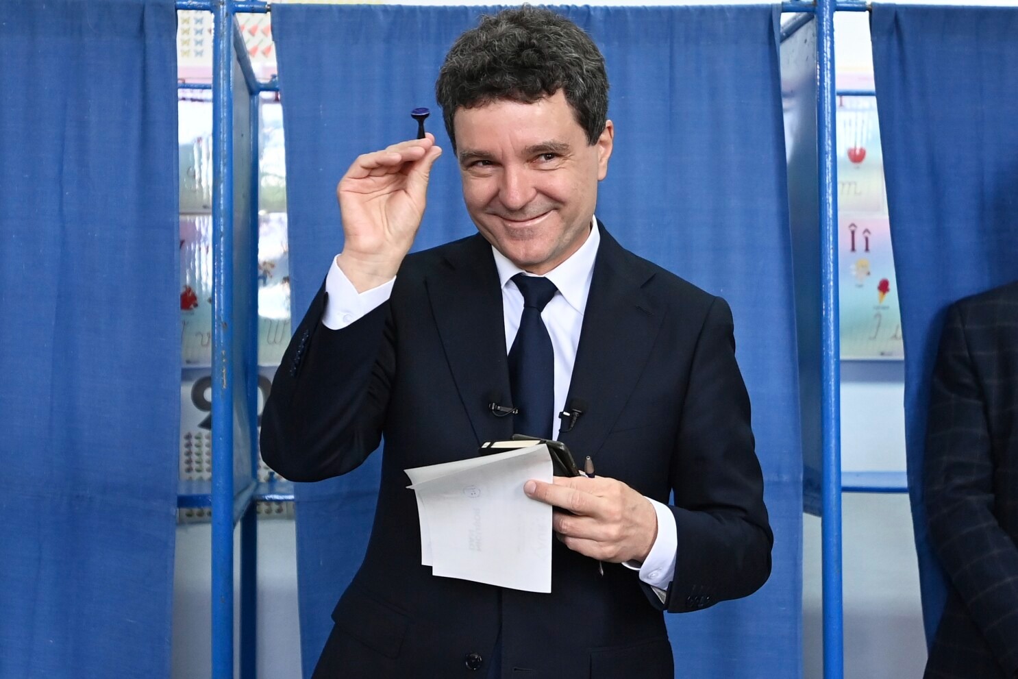 Sondajele îți vorbesc: Cine e cel mai onest dintre candidații la Primăria Capitalei