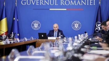 Coaliția condusă de Ilie Bolojan a ajuns la un acord parțial privind reducerea bugetarilor. Câte posturi vor fi tăiate din administrația locală și din cea centrală