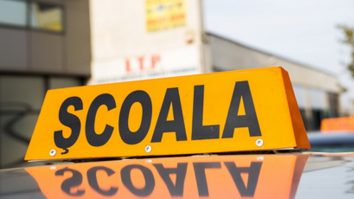 Parlamentul discută un nou proiect de lege. Șoferii începători nu vor mai putea conduce mașini puternice