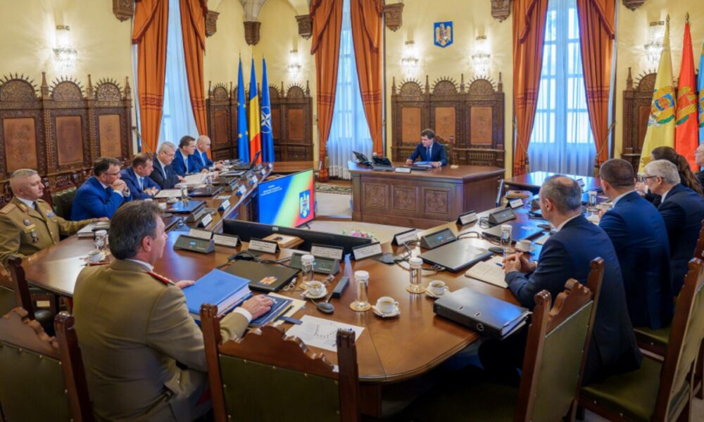 Nicușor Dan dezbate luni în CSAT noua „Strategie de Apărare” a României. Documentul are doar 40 de pagini și nu conține nimic concret despre apărarea țării