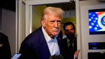 Trump amenință cu un nou proiect de lege prin care va sancționa țările care fac afaceri cu Rusia