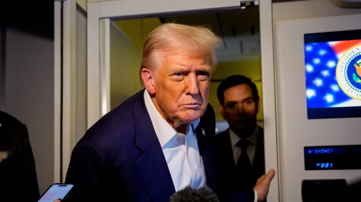 Trump amenință cu un nou proiect de lege prin care va sancționa țările care fac afaceri cu Rusia