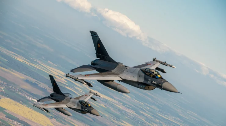 MApN: Un nou mesaj RO-ALERT a fost emis în zona Delta Dunării după detectarea unor drone aproape de spațiul aerian românesc. Două aeronave Eurofighter au fost ridicate de la baza Mihail Kogălniceanu