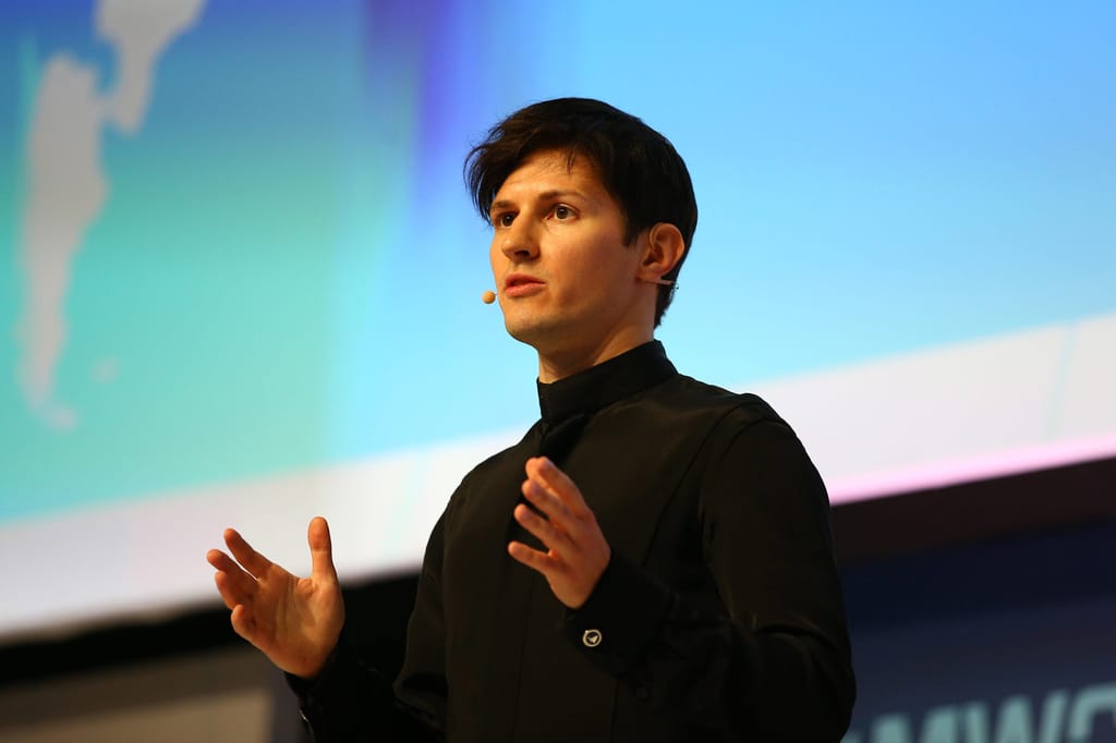 Franța ridică în totalitate interdicția de călătorie pentru Pavel Durov. CEO-ul a fost arestat în 2024 în urma unei anchete privind conținutul ilegal de pe Telegram, inclusiv „pornografie infantilă”