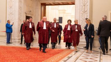 Curtea de Apel București respinge Legea Pensiilor Magistraților. Toni Neacșu, fost judecător CSM: „Tot acest scandal dintre Guvern și Justiție amenință supraviețuirea statului român”