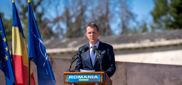 Ministrul Apărării Naționale, Ionuț Moșteanu, a sesizat CNA pentru dezinformare: „România nu este în război și nu ne pregătim de război”. Unde greșește Moșteanu în această abordare