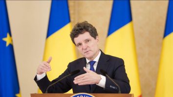 Nicușor Dan: „Nu văd motive pentru care această Coaliție să nu continue să funcționeze. Și eu mi-aș dori ca liderii partidelor din Coaliție să nu se critice, discuțiile să fie mai constructive, ce este stabilit să rămână stabilit”