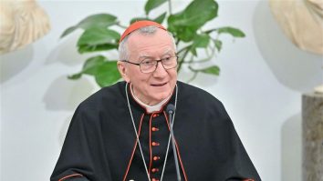 „Inteligența Artificială e un instrument, nu o ființă”. Ce spune Cardinalul Pietro Parolin despre A.I.