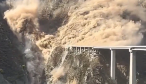 Podul Hongqi, de 758 de metri lungime, s-a prăbușit în sud-vestul Chinei la doar câteva luni după inaugurare