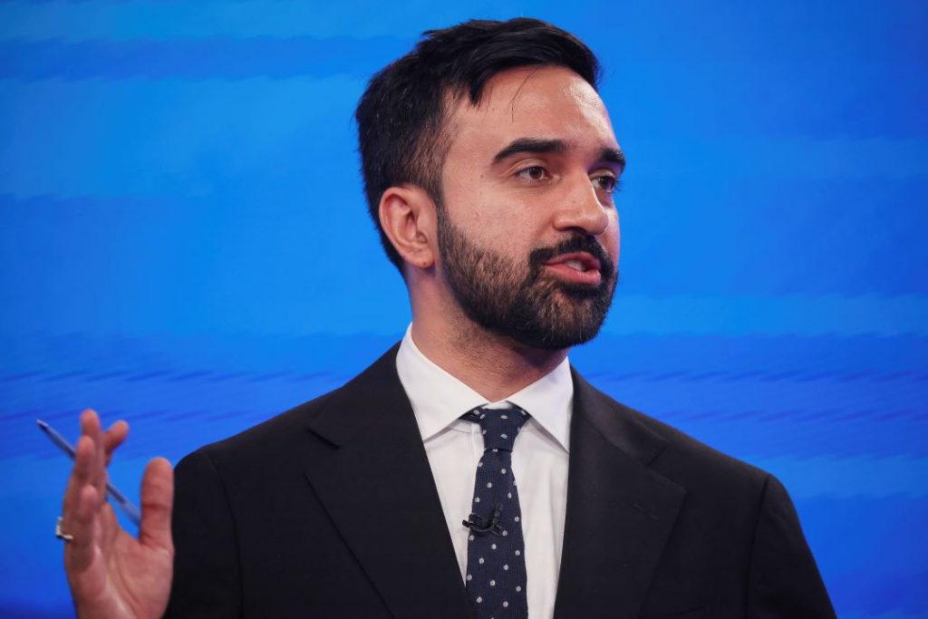 Trump amenință să restricționeze fondurile federale pentru New York City, dacă democratul Zohran Mamdani câștigă alegerile pentru primărie