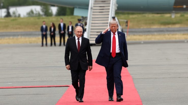 Ucraina, Rusia și SUA reiau negocierile de pace la Abu Dhabi. Trump spune că Putin „și-a respectat promisiunea” privind armistițiul energetic