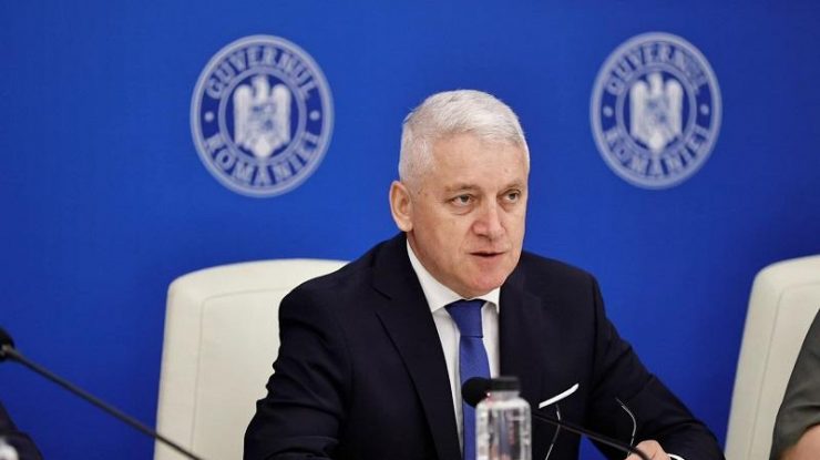 Adrian Țuţuianu devine noul Președinte al Autorității Electorale Permanente. Votul în Plen a fost marcat de tensiuni: Parlamentarii AUR au protestat și nu au participat la vot. George Simion a depus plângere penală