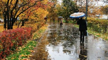 ANM emite cod galben de vânt pentru mai multe regiuni din România. Rafalele ajung până la 80 km/h în zonele montane