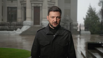 Zelenski, despre planul de pace redactat în secret de SUA și Rusia: „Ucraina trebuie să ia cea mai grea decizie din istoria țării. Fie ne pierdem demnitatea, fie pierdem sprijinul SUA dacă vom refuza planul lui Trump”