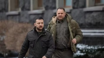 Mâna dreaptă a lui Zelenski, Andrii Yermak, anunță că va merge pe front după ce și-a dat demisia. Deși negocierile de pace continuă, o publicație americană scrie că interesul principal al lui Trump este să facă business cu Putin