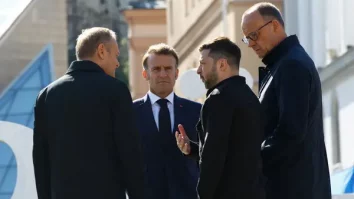 „Convergența dintre SUA, Ucraina și Europa rămâne principala problemă în negocierile de pace”, spune Macron. Liderii europeni sunt sceptici față de planul lui Trump și sunt hotărâți să îl ajute pe Zelenski