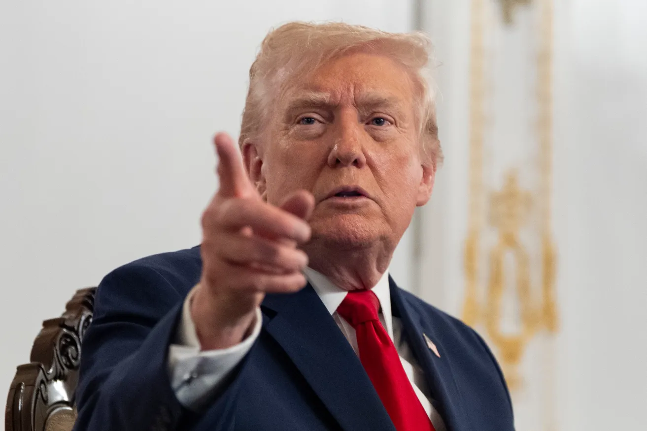 Trump dă în judecată BBC pentru 5 Miliarde de dolari pentru defăimare: „Au editat intenționat și înșelător discursul”