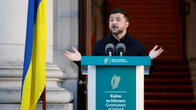 Zelenski anunță că SUA și Ucraina au elaborat o nouă versiune în 20 de puncte a planului de pace, la ultima rundă de negocieri din Florida: „Acum, mai mult ca niciodată, există șansa de a pune capăt acestui război”