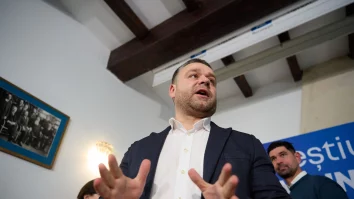 Victoria lui Ciucu „răstoarnă sondajele”. Ce scrie presa din China, Rusia și Europa despre noul Primar General al Capitalei