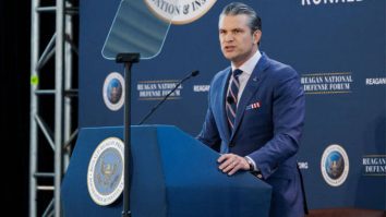 Hegseth spune că ar fi ordonat un al doilea atac asupra navei din Caraibe: „Susțin pe deplin acest atac”